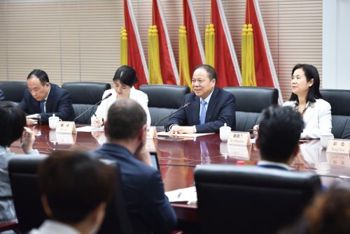 全球最頂尖汽車賽事“勒芒24小時(shí)耐力賽” 明年來(lái)我區(qū)開跑(圖2)